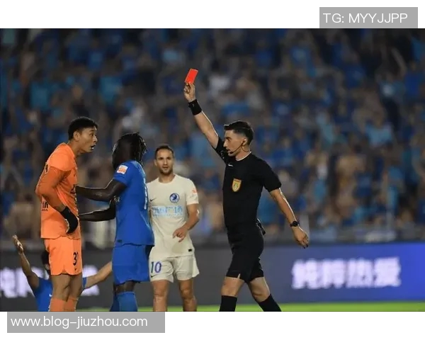 裁判因VAR技术影响判断能力遭质疑专家称误判现象普遍不应过分指责